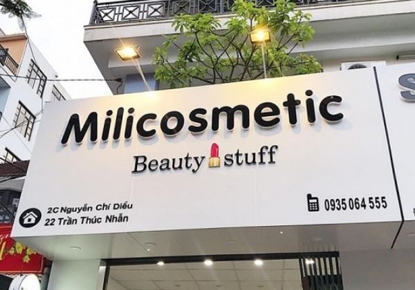<p style="text-align: center;"><strong id="docs-internal-guid-dbdec3b9-7fff-b20d-e4a5-4014073075d7">Bảng hiệu mỹ phẩm</strong></p>