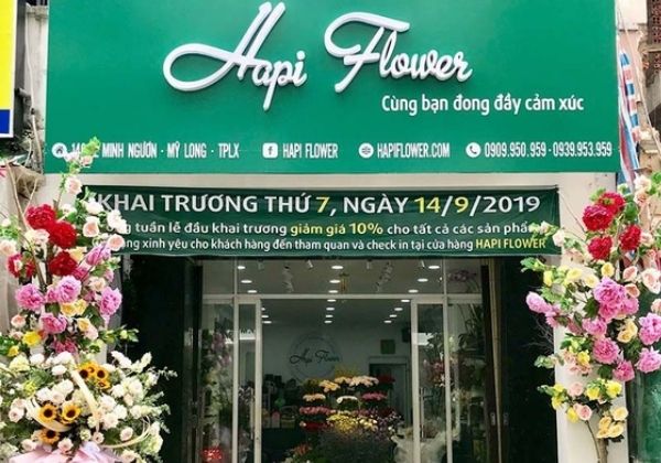 <p style="text-align: center;"><strong id="docs-internal-guid-db355c10-7fff-10c8-2a7a-861473add9ea">Bảng hiệu cửa h&agrave;ng</strong></p>