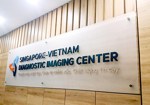 <p class="elementor-heading-title elementor-size-default" style="text-align: center;"><strong>Bảng hiệu Mica</strong></p>